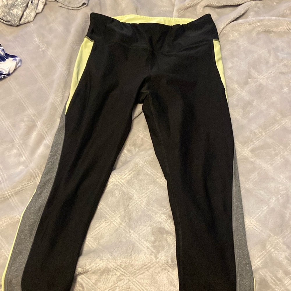 RBX cropped black gray and green leggings